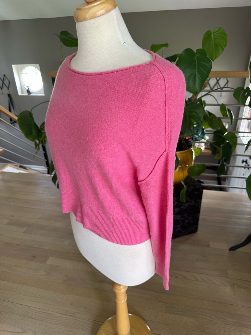 Anthropologie Cashmere Bright Pink Scoopneck Sweater